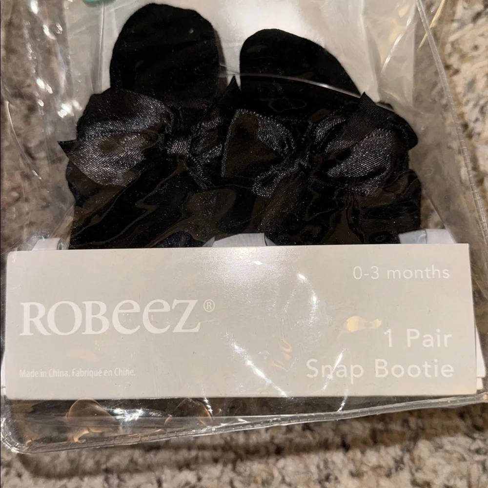 Robeez Black Infant Booties with Bow - Picture 3 of 5